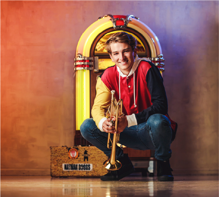 senior-portrait-musician-trumpet-jukebox